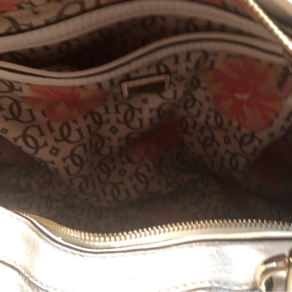 White Guess Satchel - Picture 6 of 11